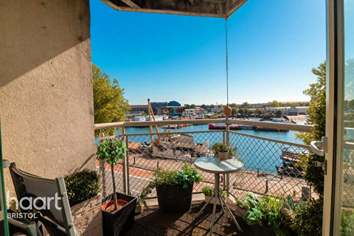 2 Bedroom Apartment To Rent In Hotwell Road, Bristol, BS8
