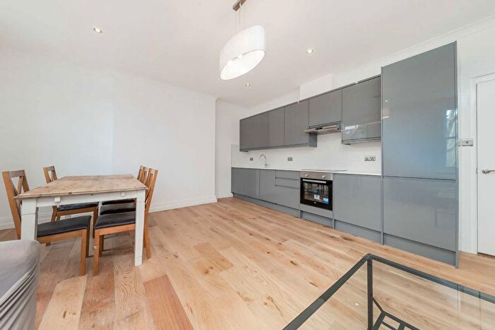 4 Bedroom Flat To Rent In Shirland Road, Maida Vale, W9