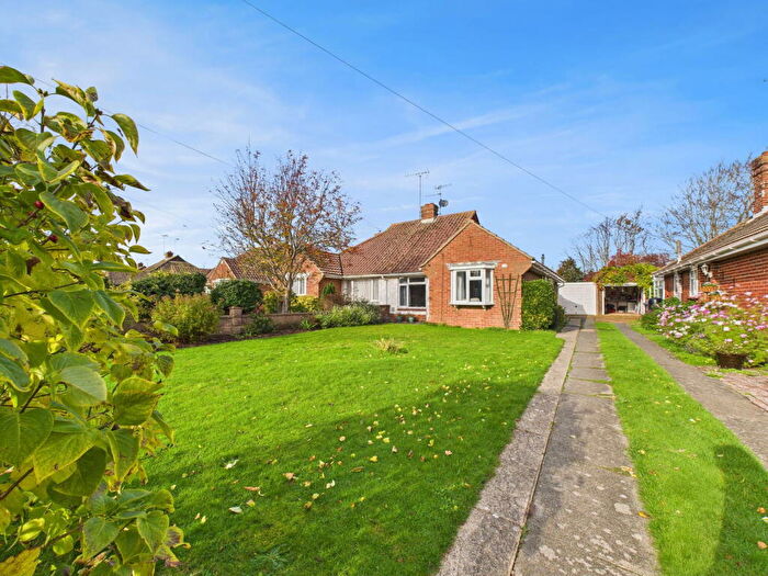 2 Bedroom Semi-Detached Bungalow For Sale In Palatine Road, Goring-by-Sea, Worthing, BN12