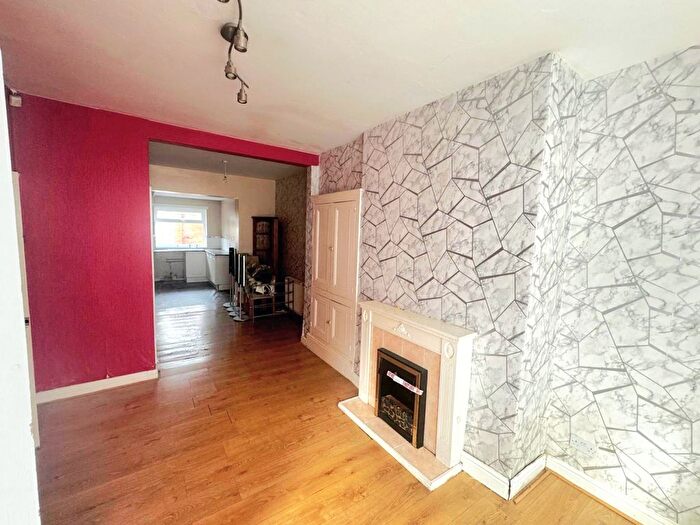 3 Bedroom Terraced House For Sale In Osborne Street, Hull, HU1