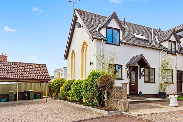 2 Bedroom Cottage For Sale In School Road, Charlton Kings, Cheltenham, GL53