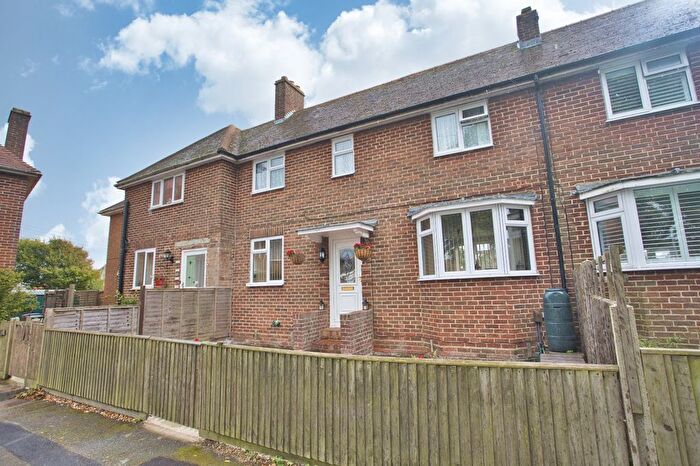 2 Bedroom Terraced House For Sale In Church Road, Folkestone, CT20