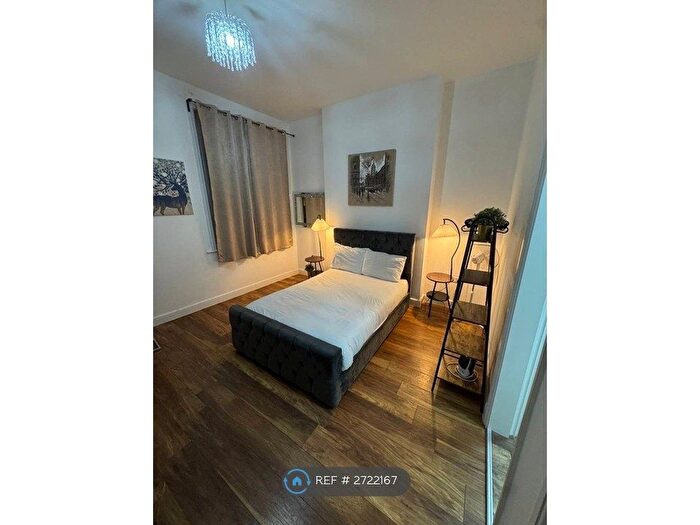 1 Bedroom Flat To Rent In Praed Street, London, W2