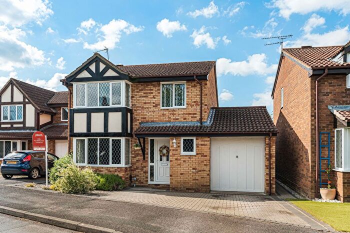 4 Bedroom Detached House For Sale In Kirktonhill Road, Westlea, SN5
