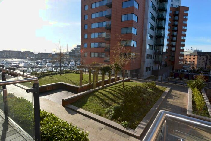 2 Bedroom Flat To Rent In The Blake Building, Ocean Village, Southampton, SO14