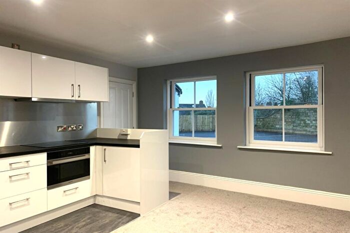 1 Bedroom Flat To Rent In Abberley House, Dudley, DY1