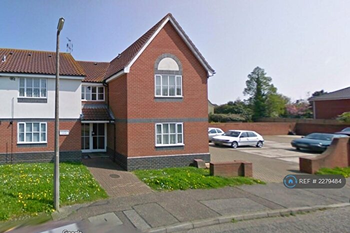 1 Bedroom Flat To Rent In Elizabeth Court, Harwich, CO12