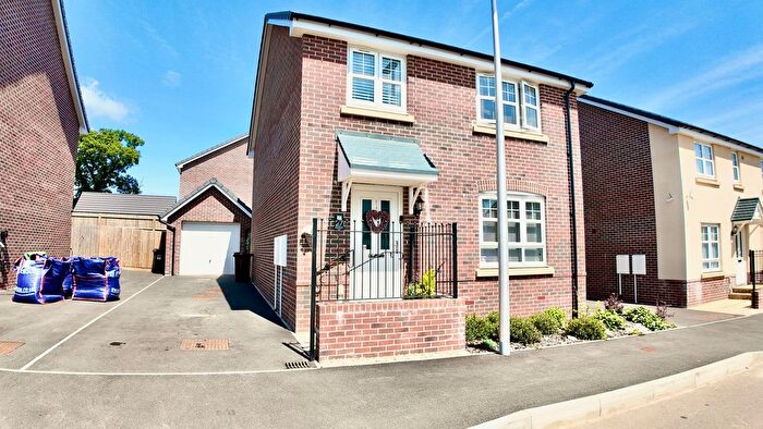 3 Bedroom Detached House For Sale In Heol Waun Wen, Cwmgelli, NP12