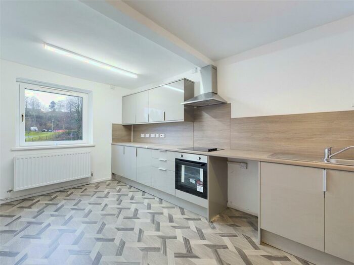 2 Bedroom Maisonette To Rent In Portal House, Caedraw Road, CF47