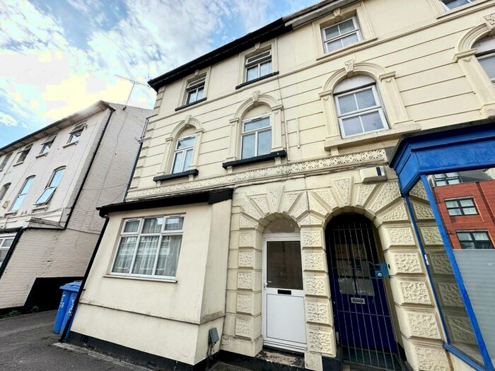 1 Bedroom Flat To Rent In Victoria Road, Aldershot, GU11