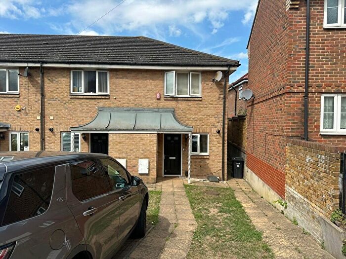 2 Bedroom End Of Terrace House For Sale In Grove Road, Romford, London, RM6