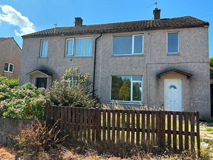 2 Bedroom Semi-Detached House To Rent In Lymington Drive, Bradford, West Yorkshire, BD4