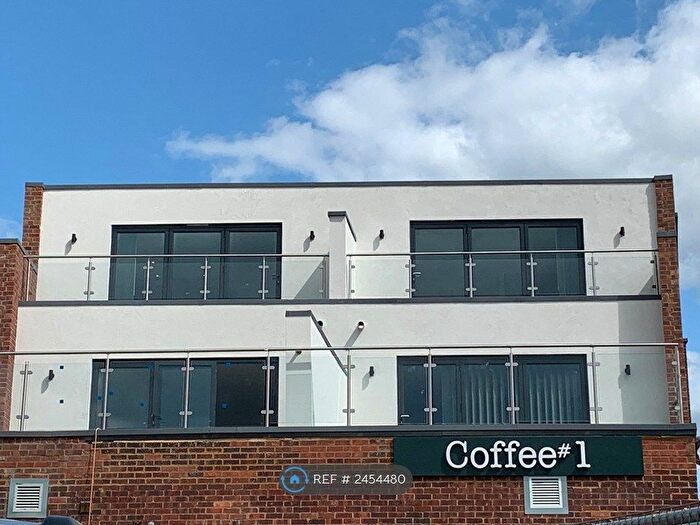 1 Bedroom Flat To Rent In Market Place, Wallingford, OX10