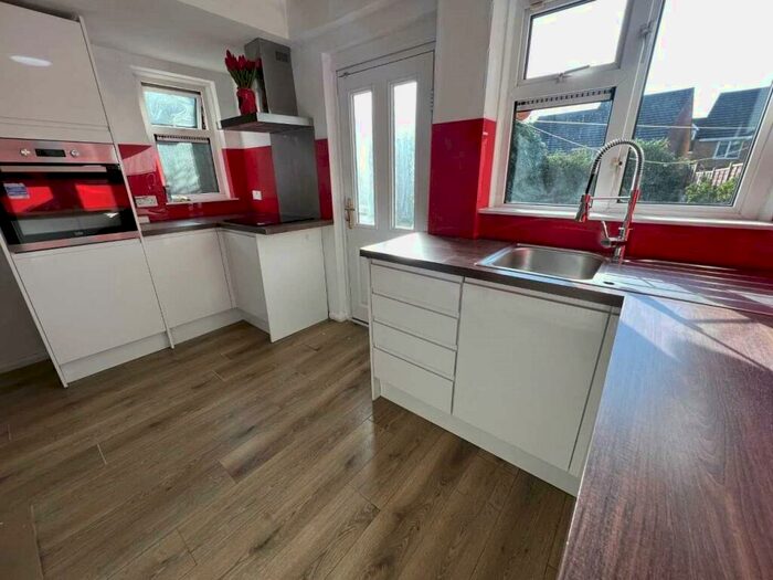 2 Bedroom End Of Terrace House To Rent In Nith Place, Dudley, West Midlands, DY1