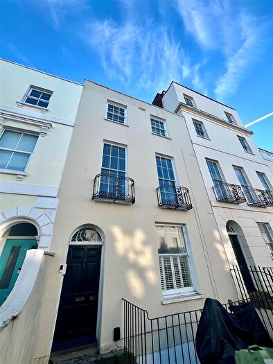 1 Bedroom Flat To Rent In Hewlett Road, Cheltenham, GL52