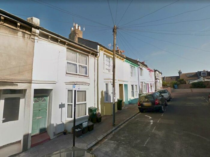 2 Bedroom House To Rent In Roundhill Street, Brighton, BN2