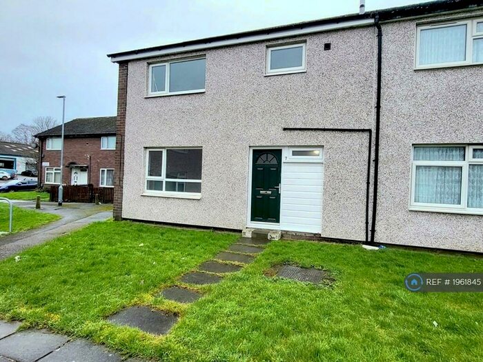 3 Bedroom End Of Terrace House To Rent In Clyde Gardens, Leeds, LS12