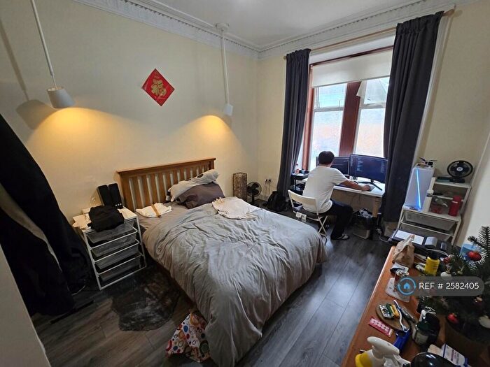 2 Bedroom Flat To Rent In Gardner Street, Glasgow, G11