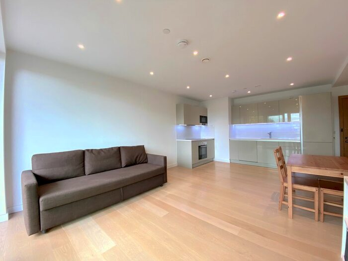 2 Bedroom Flat To Rent In Heygate Street, London, SE17