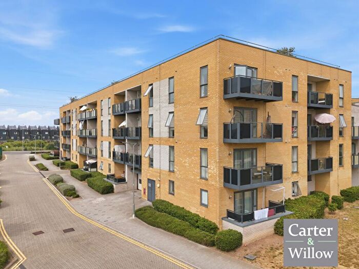1 Bedroom Flat For Sale In Farsby House, Manwell Lane, Barking, IG11