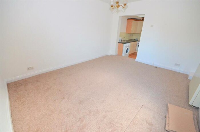 1 Bedroom Maisonette To Rent In Hitchin Road, Luton, LU2