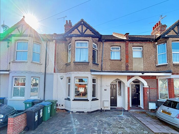 1 Bedroom Flat For Sale In Bushey Mill Lane, Watford, WD24