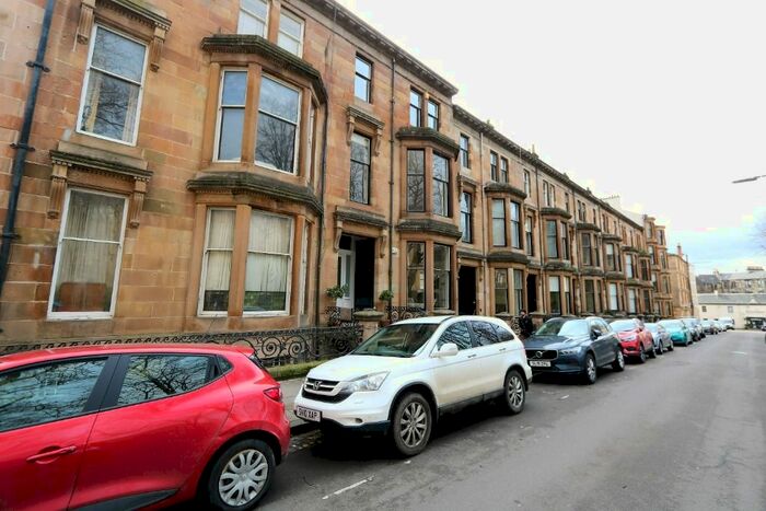 2 Bedroom Flat To Rent In Athole Gardens, Glasgow, G12