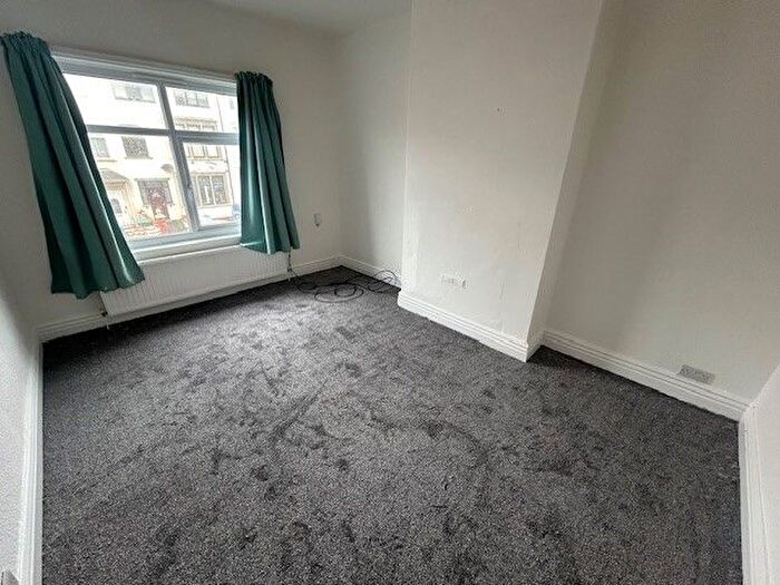 1 Bedroom Flat To Rent In Westmorland Avenue, Blackpool, FY1