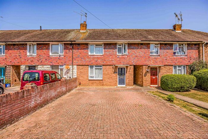 3 Bedroom House For Sale In St. Johns Road, Havant, PO9