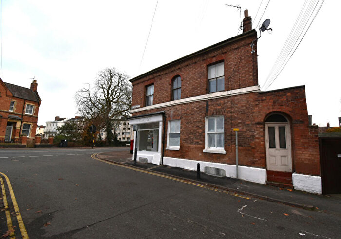 2 Bedroom Apartment To Rent In Warwick Place, Leamington Spa, Warwickshire, CV32