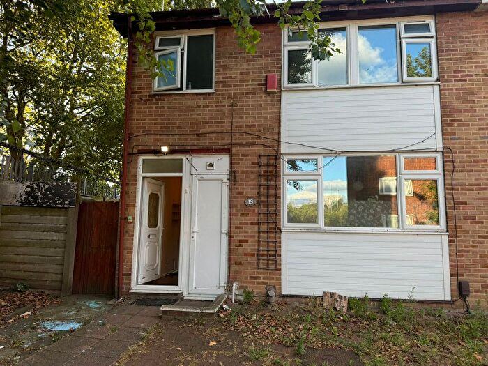 4 Bedroom End Of Terrace House To Rent In Cowbridge Lane, Barking, IG11