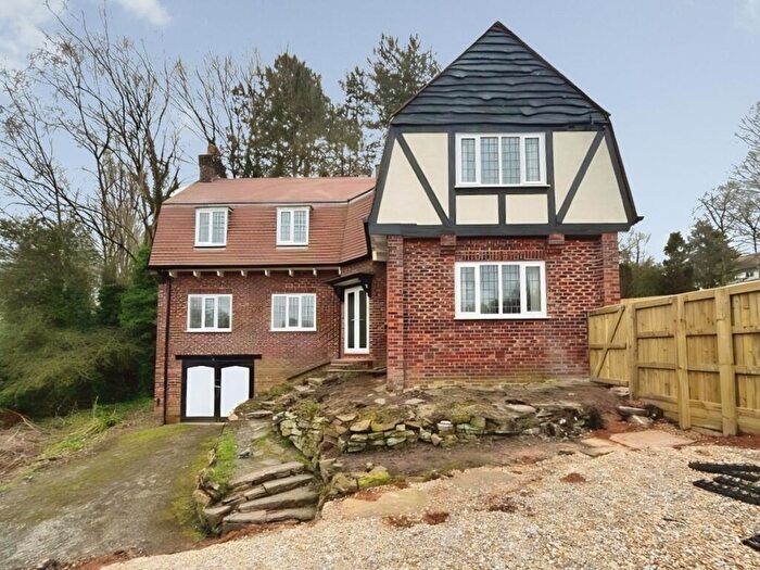 3 Bedroom Detached House To Rent In Handforth Road, Wilmslow, Cheshire, SK9