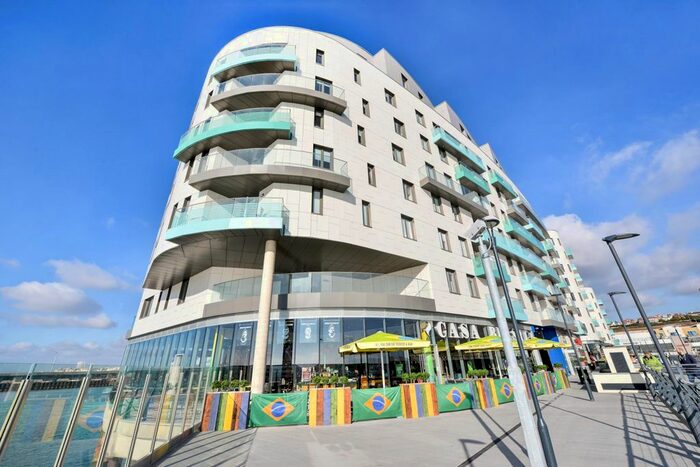 2 Bedroom Flat To Rent In Orion 9, The Boardwalk BN2