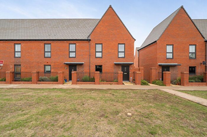 2 Bedroom Maisonette For Sale In Katahdin Grove, Milton Keynes, MK8