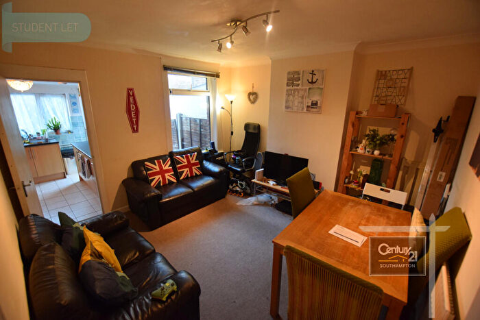 4 Bedroom Terraced House To Rent In |Ref: |, Northcote Road, Southampton, SO17