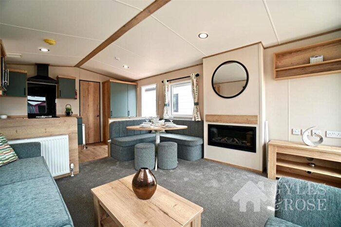 2 Bedroom Park Home For Sale In Seaview Avenue, West Mersea, Colchester, CO5