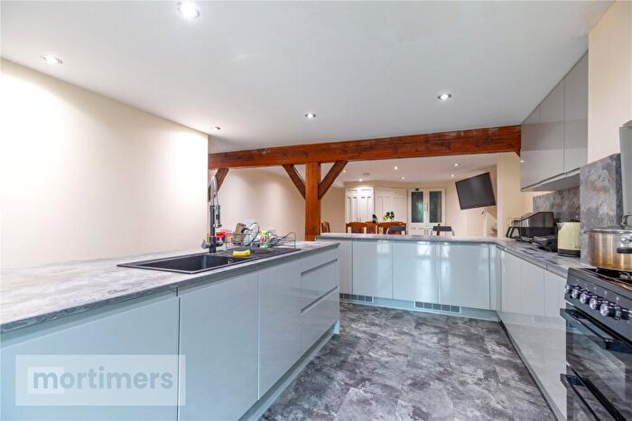 5 Bedroom End Of Terrace House For Sale In Revidge Road, Blackburn, Lancashire, BB1