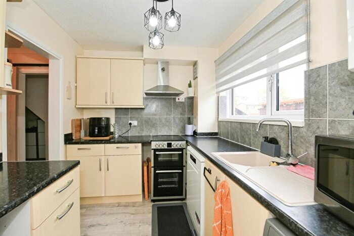 3 Bedroom End Of Terrace House For Sale In Redmile Walk, Peterborough, PE1