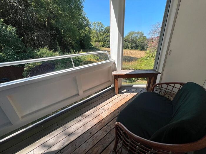 3 Bedroom Flat For Sale In Henbury Road, Henbury, Bristol, BS10