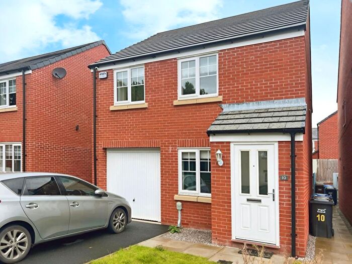 3 Bedroom Detached House To Rent In Wood End Close, Leigh, WN7