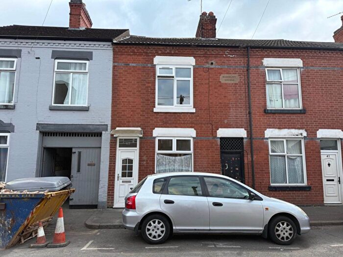 3 Bedroom Terraced House To Rent In Rosebery Street, Leicester, LE5