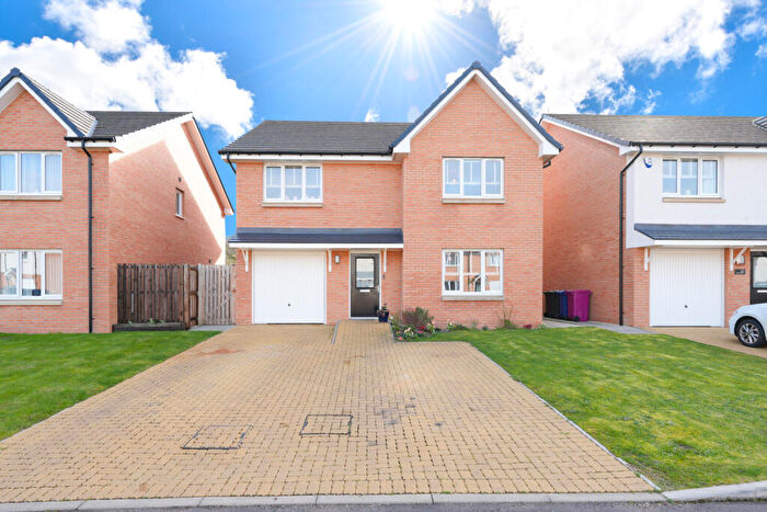 4 Bedroom Detached House For Sale In Kennedy Gardens, Kilwinning, KA13