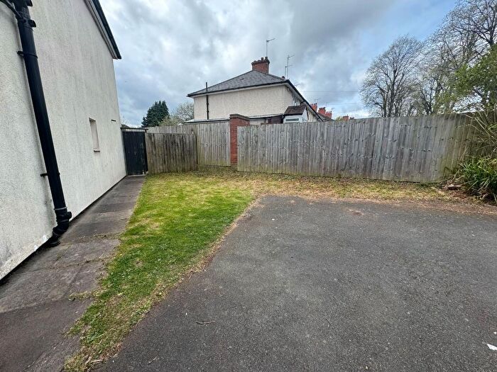 3 Bedroom End Of Terrace House To Rent In Wold Walk, Billesley, Birmingham, B13