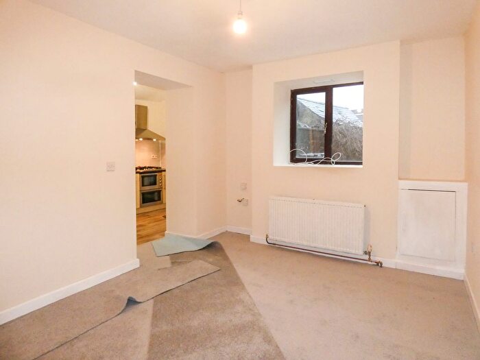 1 Bedroom Flat To Rent In Dyffryn Road, Taibach, SA13