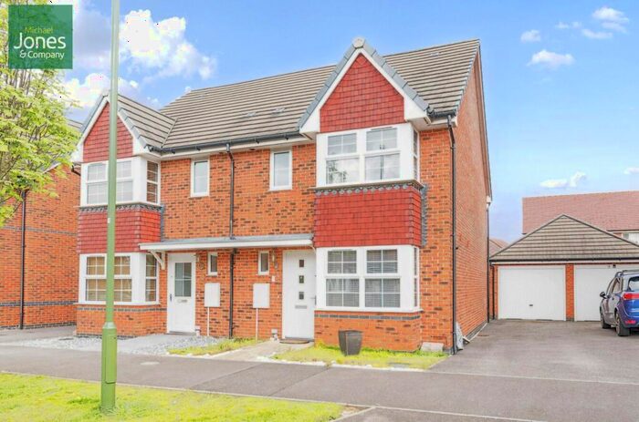 3 Bedroom Semi-Detached House To Rent In Randall Way, Littlehampton, West Sussex, BN17