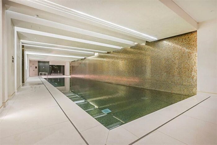 2 Bedroom Flat For Sale In Ariel House, Vaughan Way, Wapping, London, E1W