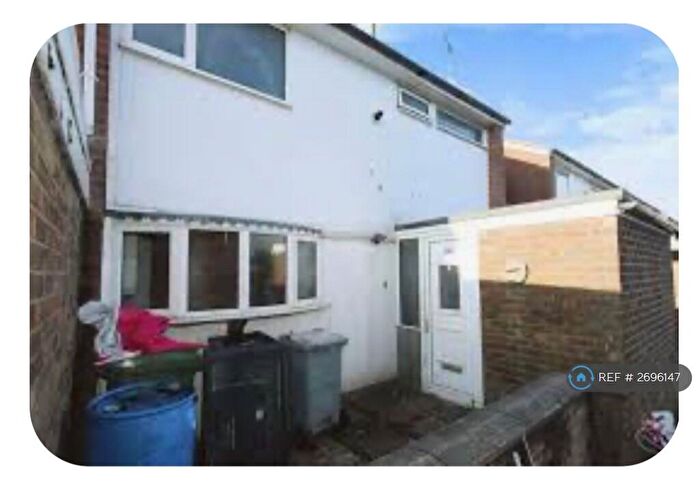 4 Bedroom Terraced House To Rent In Wiltshire Close, Macclesfield, SK10