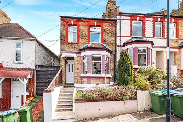 2 Bedroom End Terrace House For Sale In Riverdale Road, Plumstead, London, SE18