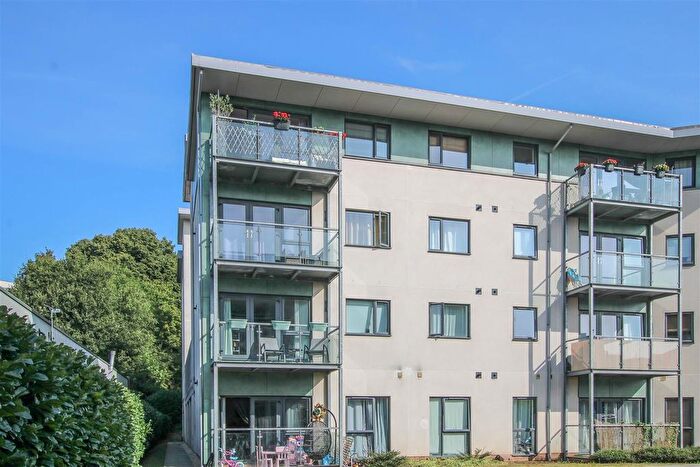 1 Bedroom Flat For Sale In Rollason Way, Brentwood, CM14