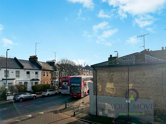 3 Bedroom Flat To Rent In Westcombe Hill, London, SE3